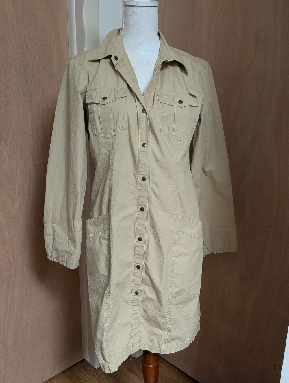 Liz Claiborne Lizwear Tan Utility Shirt Dress Size 10 Safari Button Front Cotton